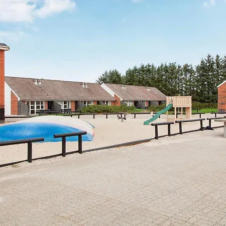 Holiday home Liv *
